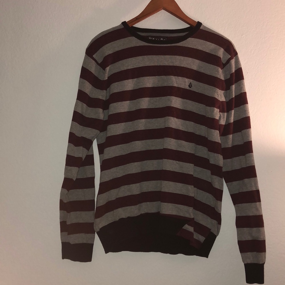 Long sleeve, somewhat formal shirt